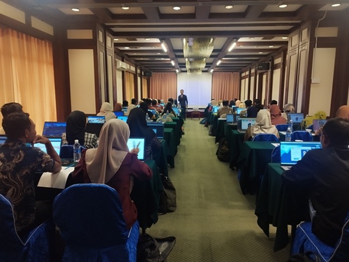 Pelatihan Intensif Dapodik: Pilar Digital Pemetaan Pendidikan  Anak Indonesia di Sabah dan Sarawak